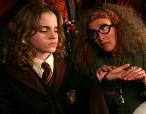 Emma Watson as ‘Hermione Granger’ and Emma Thompson as ‘Sybill Trelawney’ in “Harry Potter and the Prisoner of Azkaban”