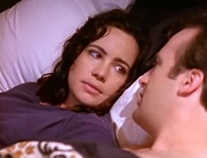 Janeane Garofalo as ‘Paula’ and Bob Odenkirk as 'Stevie' in “The Larry Sanders Show” (S4)
