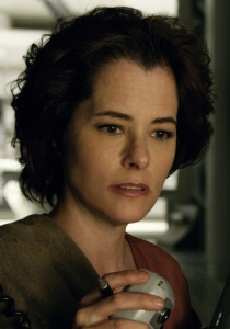 Parker Posey as ‘Dr. Smith’ in “Lost In Space” (S1)
